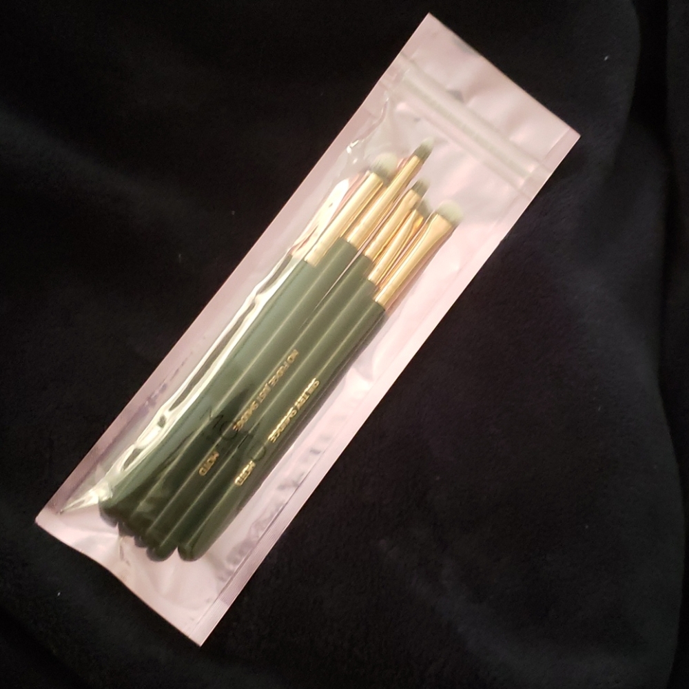Eye Can't Even Eye Makeup Brush Set